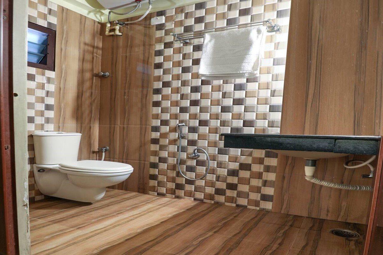 Oyo 10711 Hotel Nsnr Residency Visakhapatnam Esterno foto