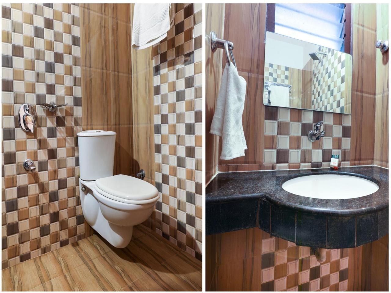 Oyo 10711 Hotel Nsnr Residency Visakhapatnam Esterno foto